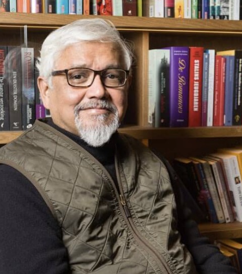 Photo of Amitav Ghosh
