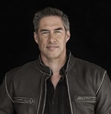 Photo of Brad Taylor