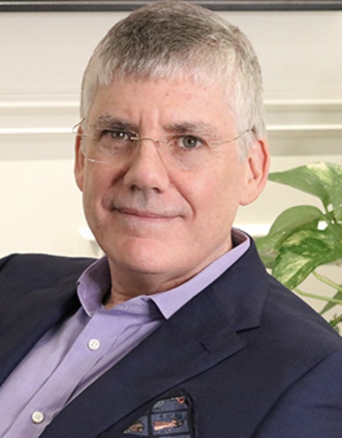 Photo of Rick Riordan