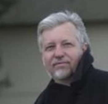 Photo of Dan Simmons
