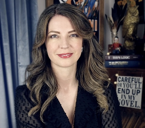 Photo of Lora Jones