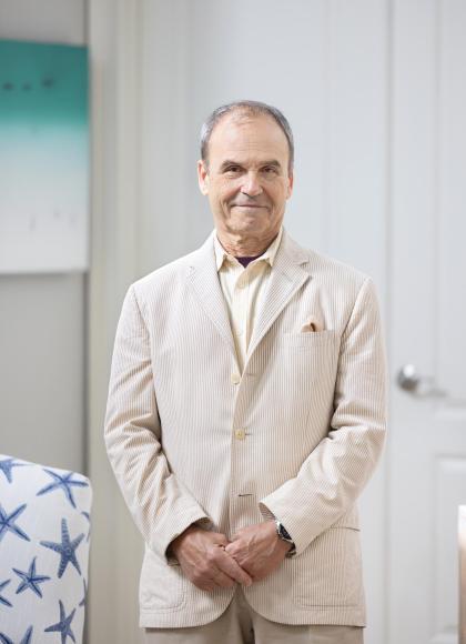 Photo of Scott Turow