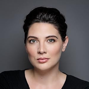Photo of Taylor Jenkins Reid
