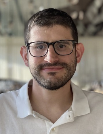 Photo of Adam Fernandez