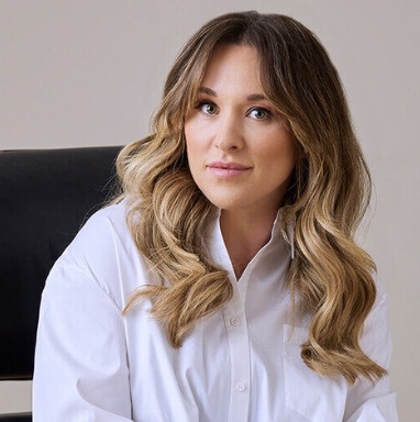 Photo of Ashley Flowers