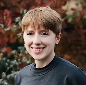 Photo of Sara Holland