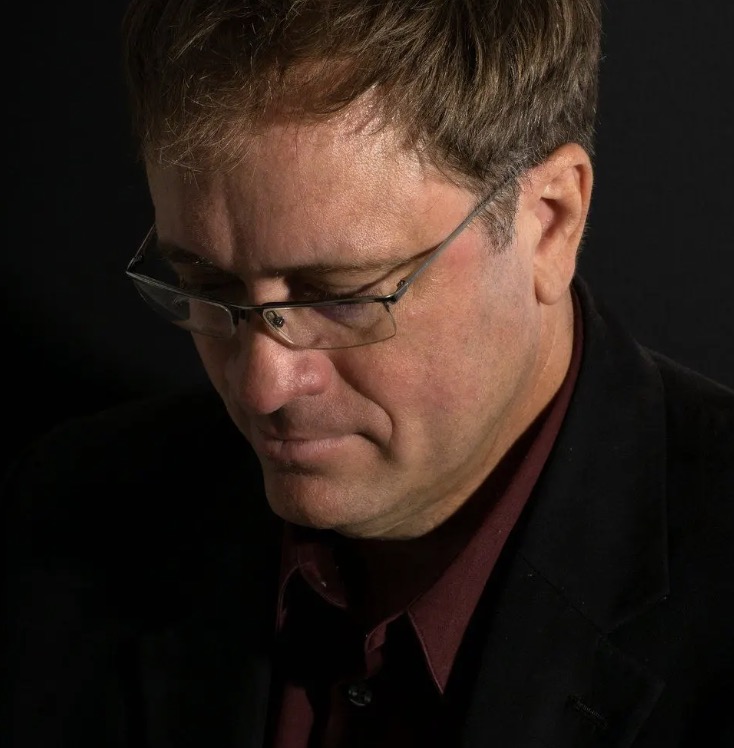 Photo of Steven James