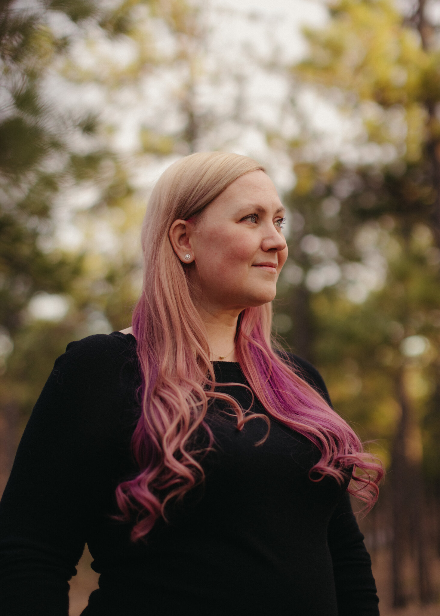 Photo of Rebecca Yarros