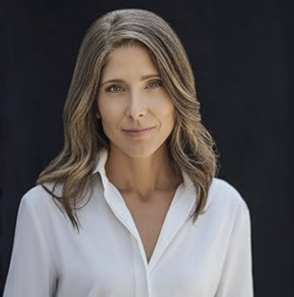 Photo of Jennifer Shun