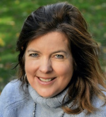 Photo of Clare Pooley