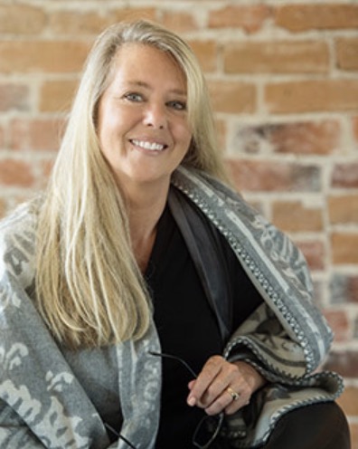 Photo of Debbie Mason