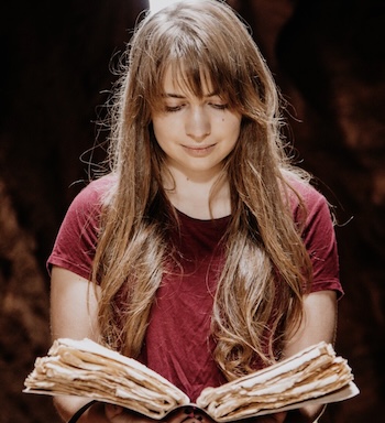 Photo of Lauren Smyth