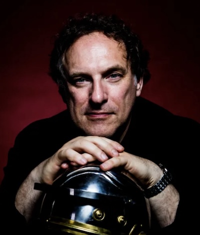 Photo of Simon Scarrow