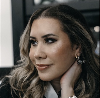 Photo of Renée Ahdieh
