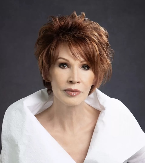 Photo of Sandra Brown
