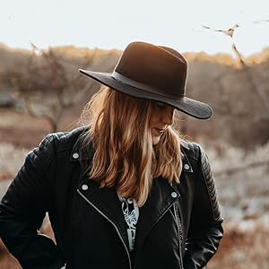 Photo of Nikki St. Crowe