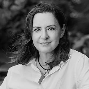 Photo of Caroline Linden