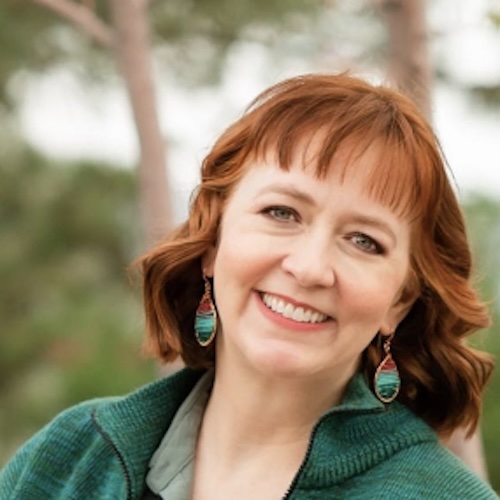 Photo of Shannon Hale