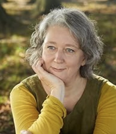 Photo of Claire Fuller