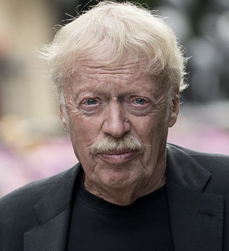 Photo of Phil Knight