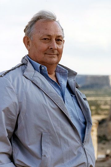 Photo of Tony Hillerman
