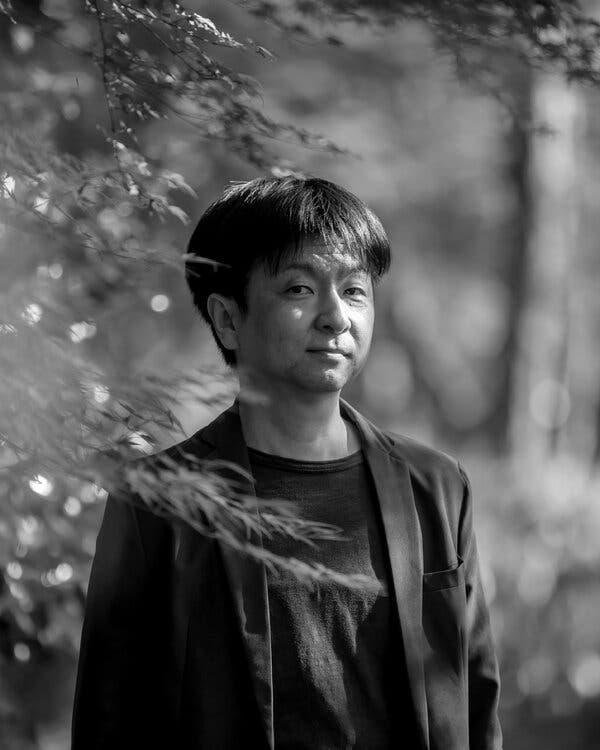 Photo of Kōtarō Isaka