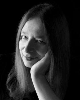 Photo of Alison Weir