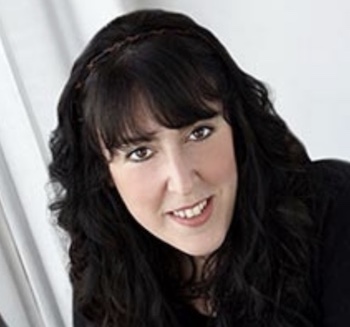 Photo of Simone Elkeles