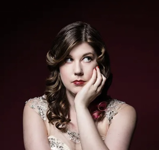 Photo of Maureen Johnson