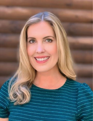 Photo of Annie McQuaid