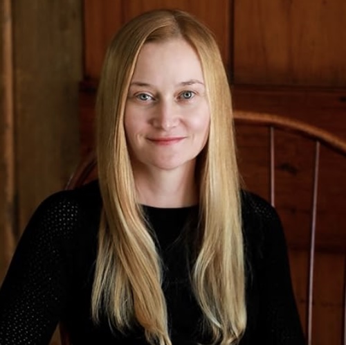 Photo of Tracy Sierra